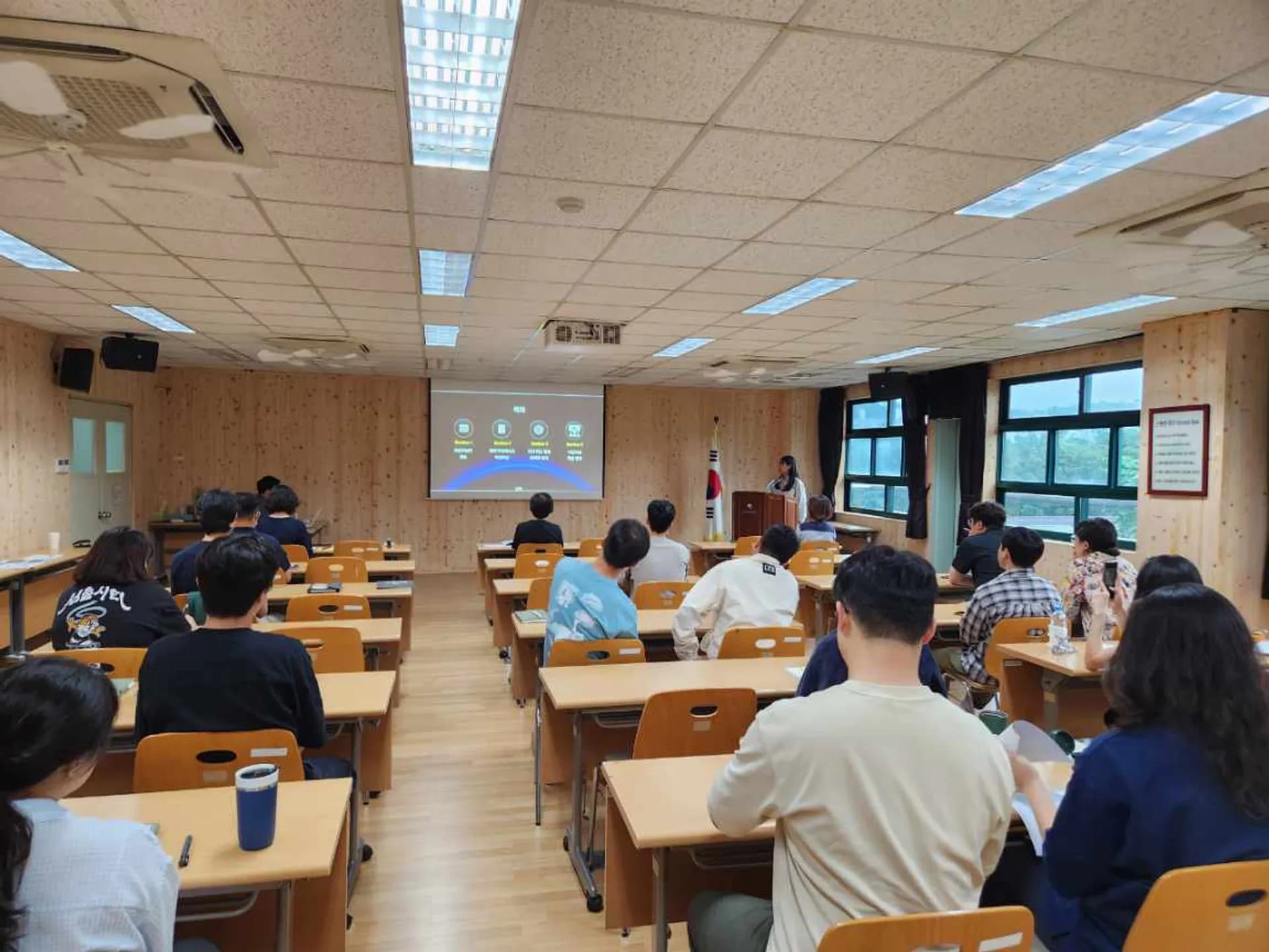 AI 활용 목질계 바이오화합물 생산을 위한 전문가 세미나, 산림청 제공 2. AI 활용 목질계 바이오화합물 생산을 위한 전문가 세미나.jpg